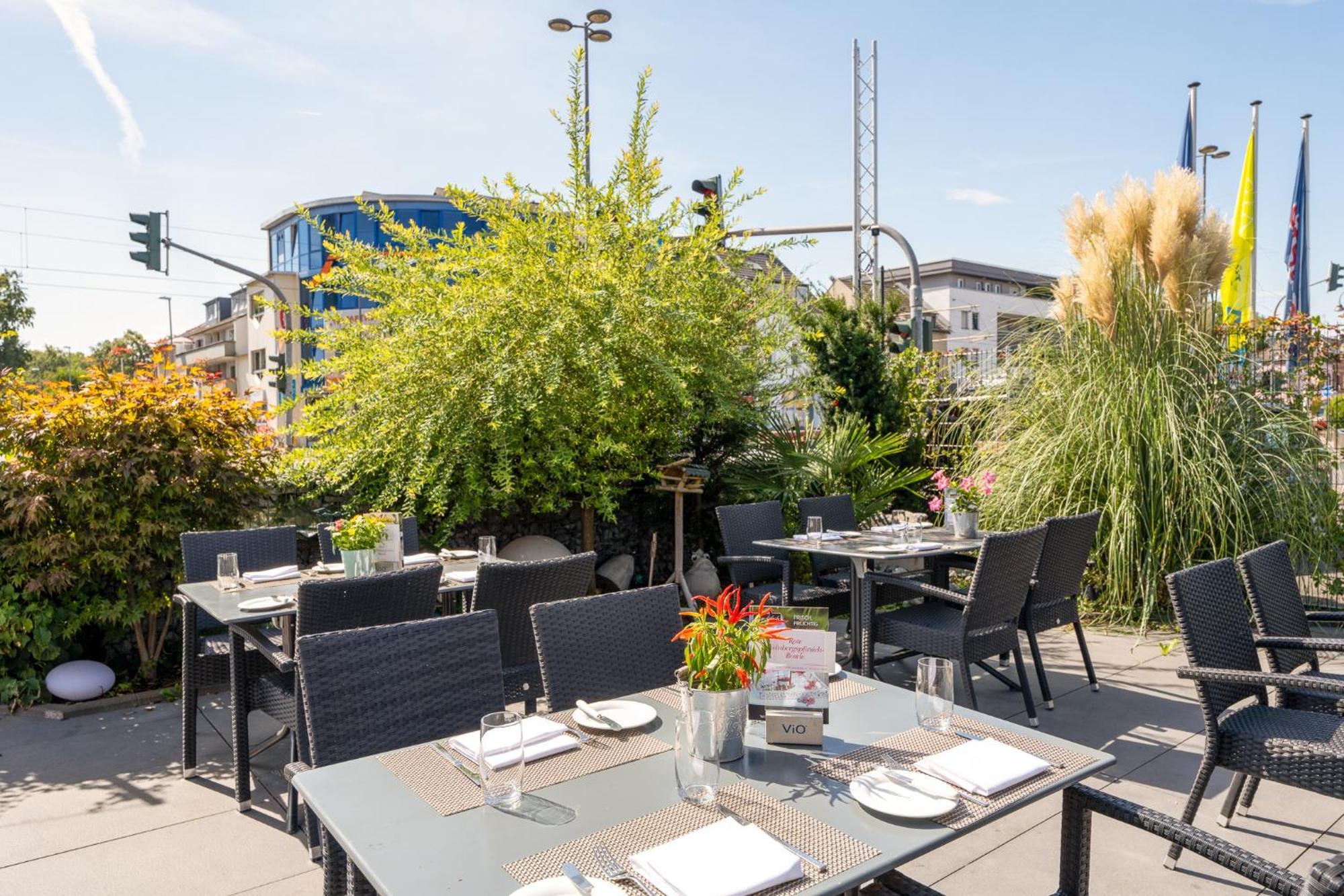 Triton Hotel Cologne Exterior photo